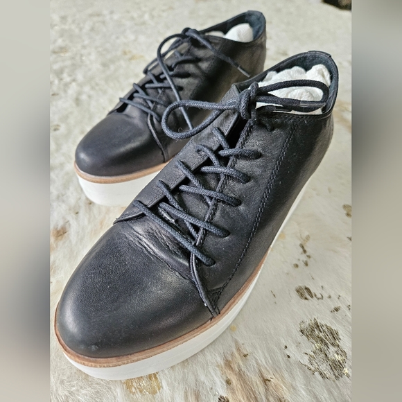 Steve Madden Platform Sneakers - Picture 3 of 7